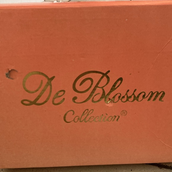 De Blossom Collection, gold size 7 - Picture 2 of 15